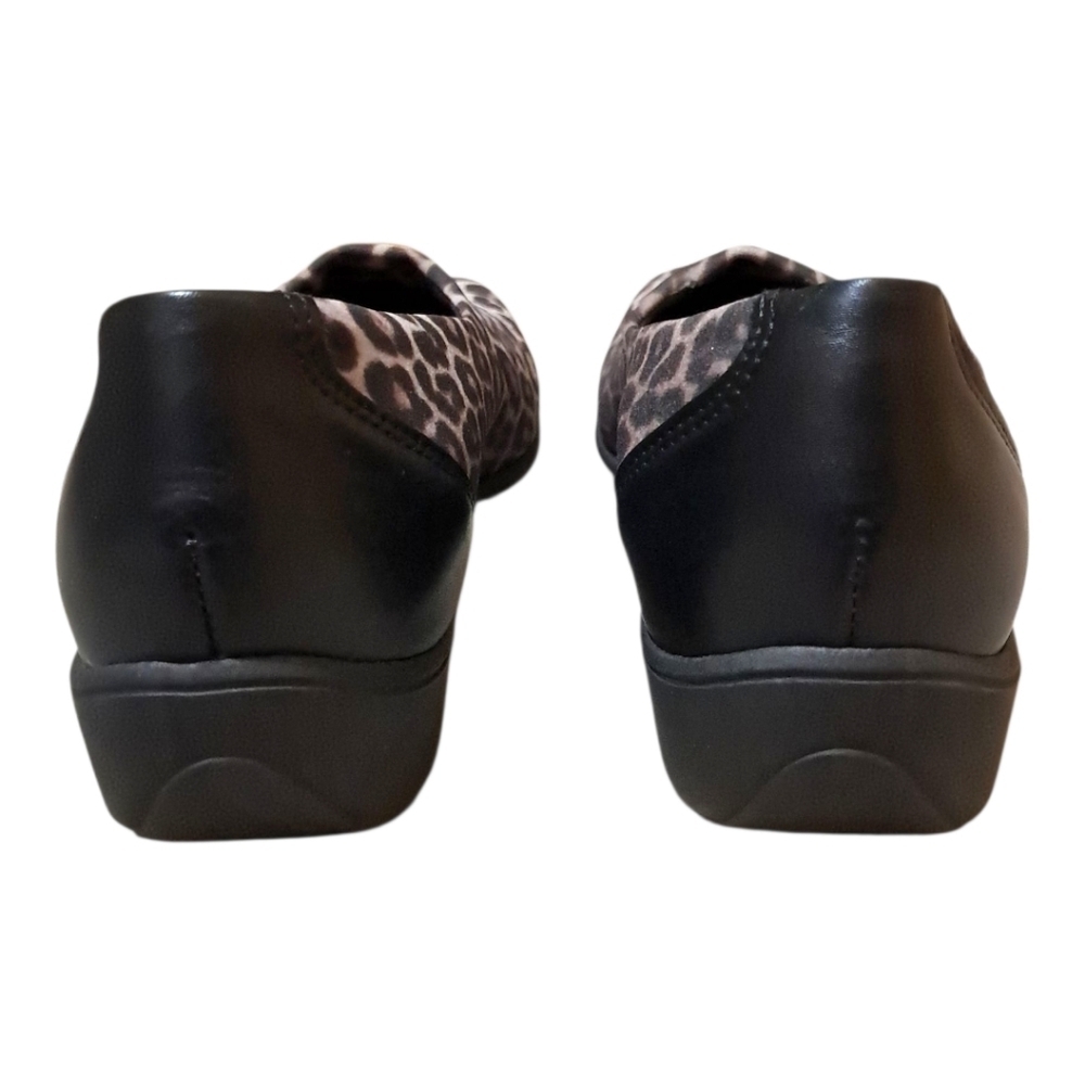 Munro Iriana Traveler Flats Leopard Print Comfort Slip On Shoes Size 5M - Picture 14 of 16